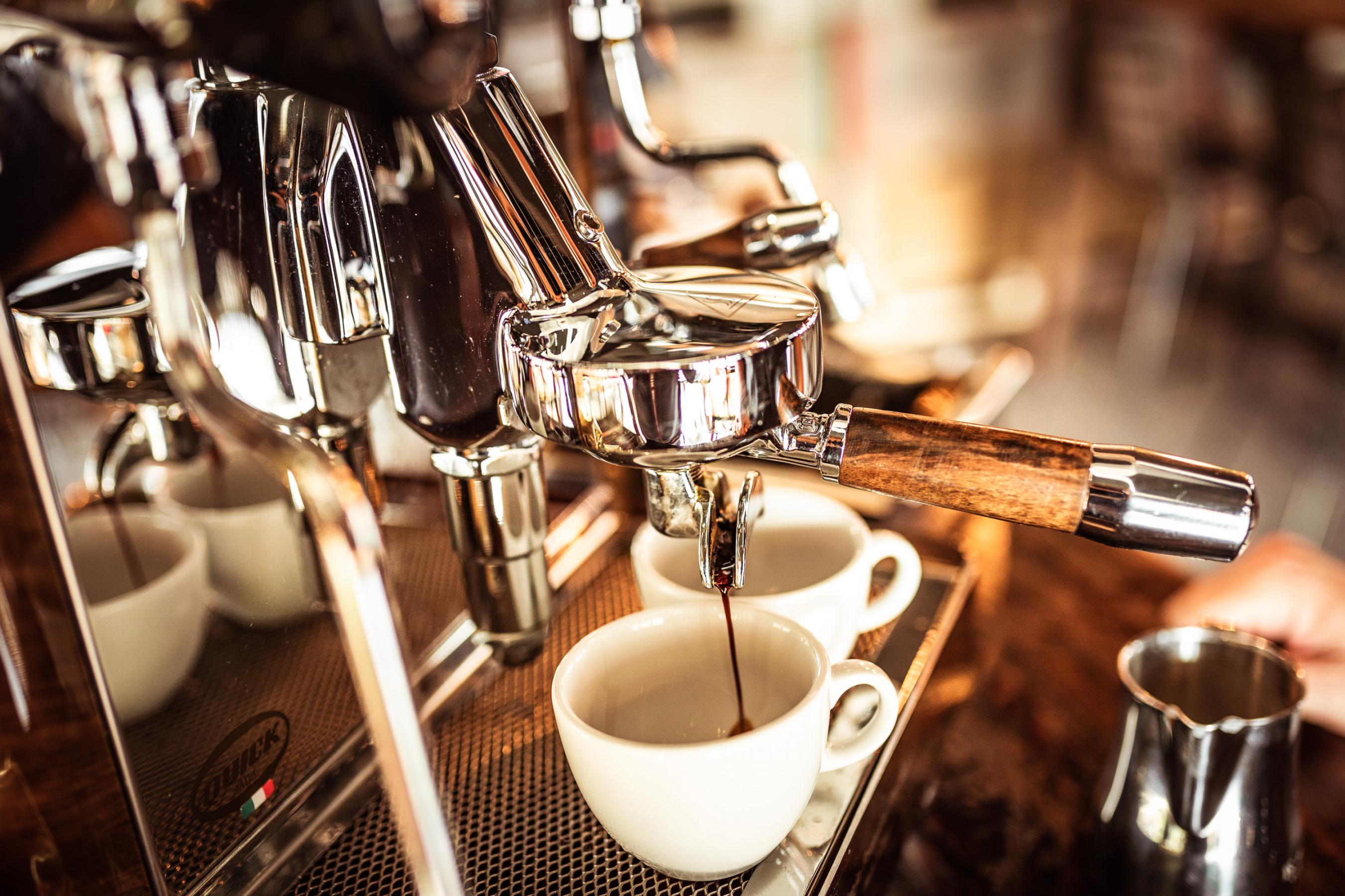 fr den perfekten Cappuccino braucht es auch den richtigen Espresso (/images/bilder/thumbs/632_3_bild_CKP-Willyzemp-2018-Web-104.jpg)