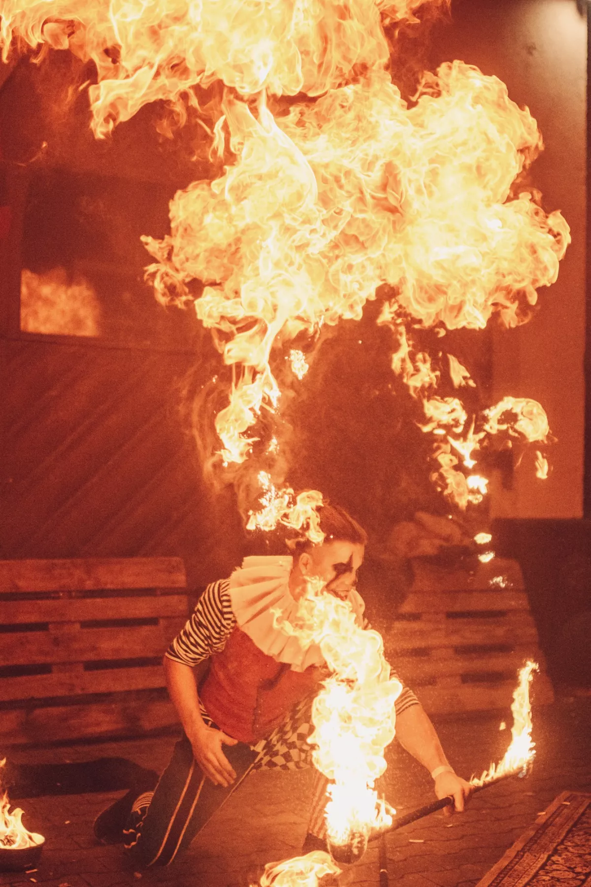 In der Show gibt es auch groe Flammen (/images/bilder/thumbs/719_4_bild_JSK_7982.jpeg)